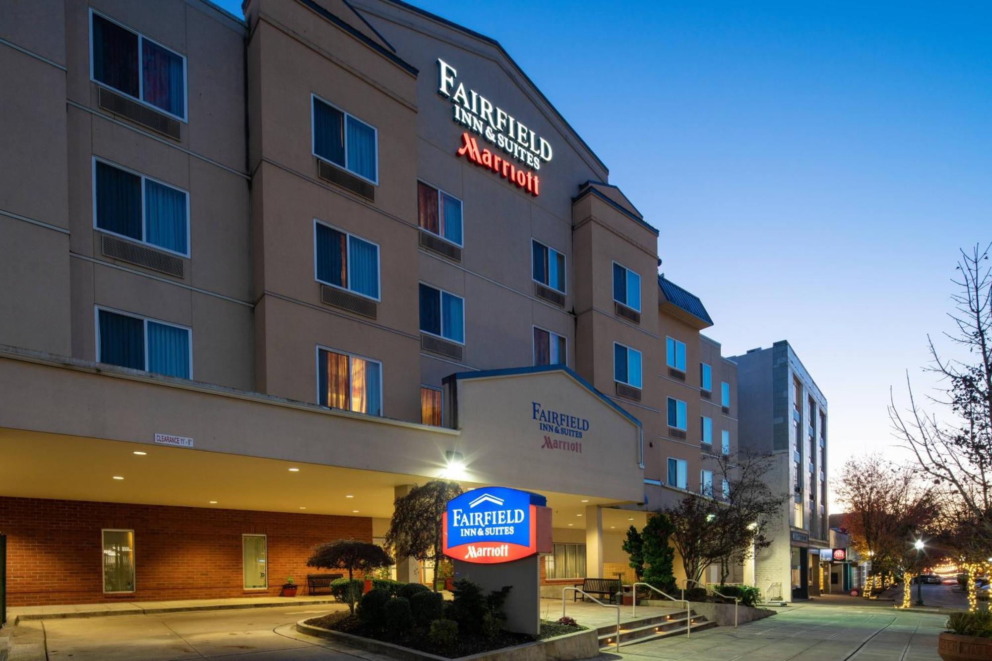 Fairfield Inn & Suites Seattle Бремертон Экстерьер фото